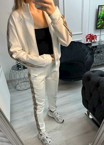 Guess Etiketli Guess model Beyaz Kadın Eşofman Takımı
