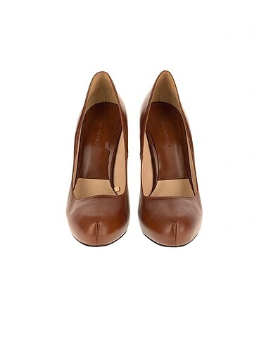 41 Beden Zara Stiletto %70 İndirimli.