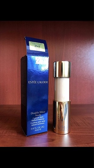Estee Lauder Double Wear Cushion Stick Fondöten 