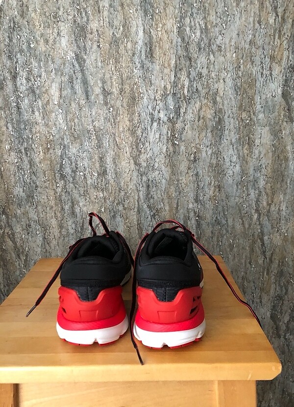 Under armour erkek koşu/antreman ayakkabı 42,5 numara - Görsel 4