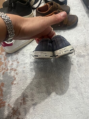 28 Beden mavi Renk Converse temiz