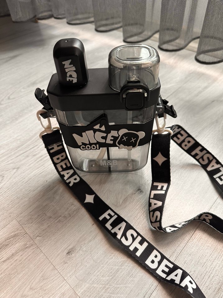 Siyah ikili Çocuk Termos Şişesi ve Taşıma Askısı - Görsel 2