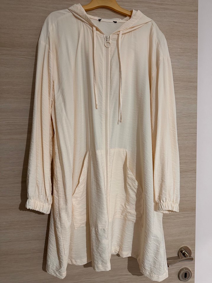 LC Waikiki Beyaz Kapüşonlu Kadın Tunik - Görsel 3