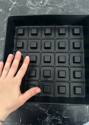 Döküm Kare Dilimli Siyah Kek Kalıbı - Görsel 5