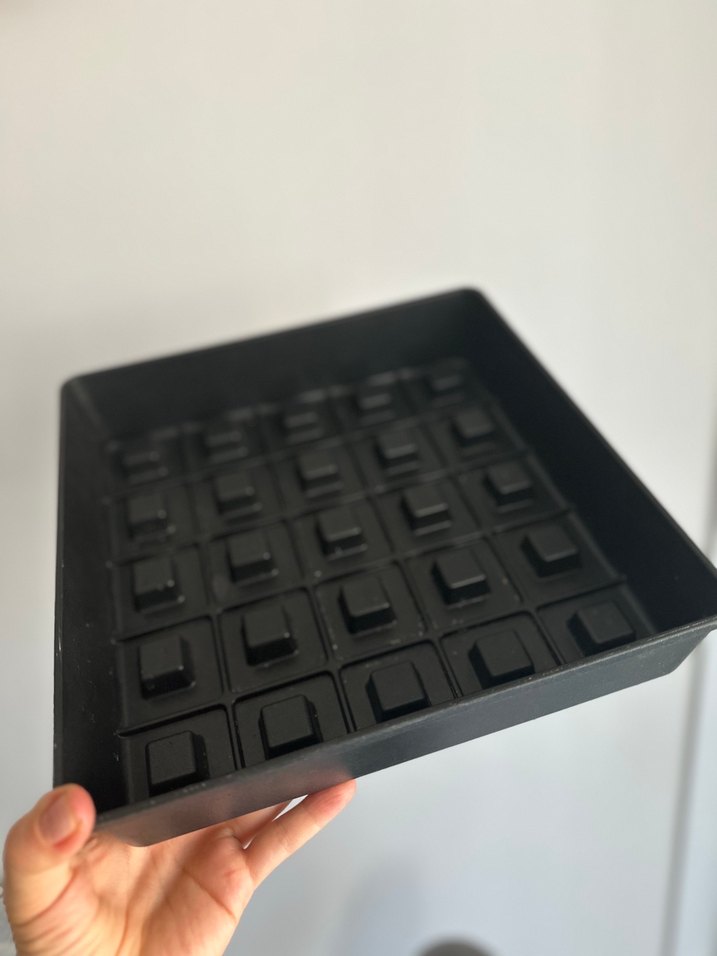 Döküm Kare Dilimli Siyah Kek Kalıbı - Görsel 2