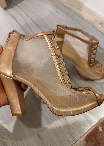 Gold altın topuklu ayakkabı - Görsel 2