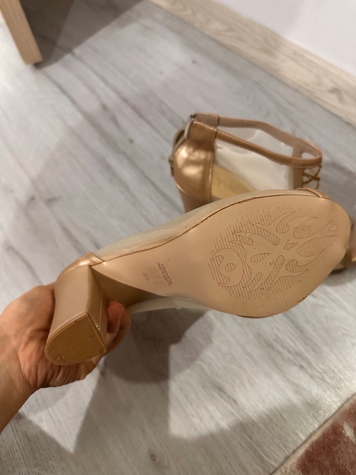 Gold altın topuklu ayakkabı - Görsel 3