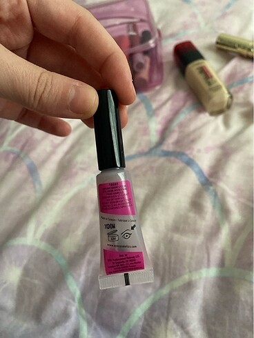 NYX Nyx şeffaf kaş sabitleyici