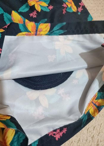 Çiçek Desenli Erkek Mini Deniz Şortu - Görsel 5