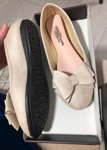 Zara Bej Fiyonklu Babet