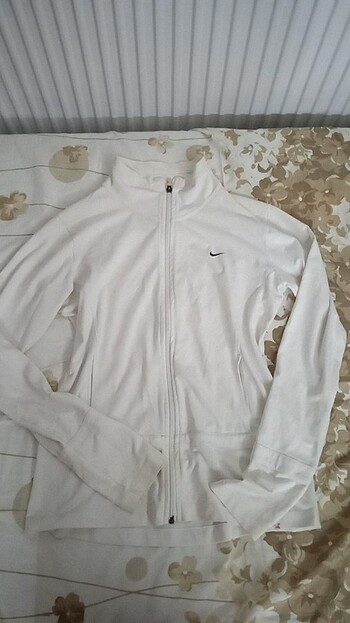 nike ceket orjinal