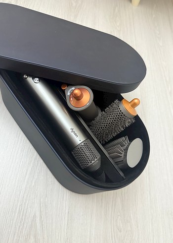 Dyson Saç Şekillendirici Seti Gri