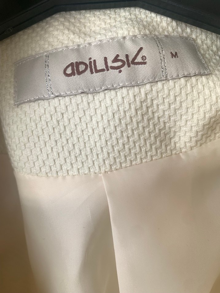 Beyaz Drapeli Midi Adil Işık Kaban - Görsel 2