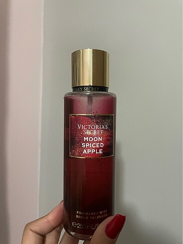 VİCTORİA SECRET MOON SPİCED APPLE VÜCUT SPREYİ