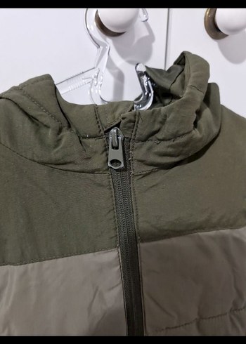 Gri Erkek Çocuk Kapitone Mont - Görsel 4