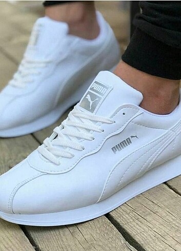 Erkek spor ayakkabı modeli