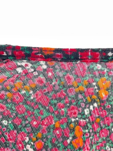 s Beden çeşitli Renk PreLoved Bluz %70 İndirimli.