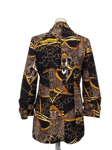 38 Beden Robin Blazer %70 İndirimli.