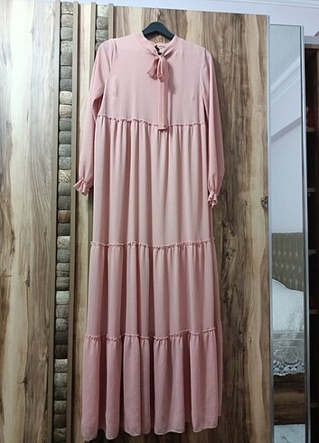 Çok tatlı rengi ve tiril tiril kumaşıyla acil satılıktır
