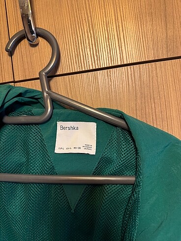 l Beden bershka yeşil ceket