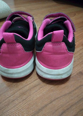 35 Beden orjinal adidas 35 numara çırtlı spor ayakkabı