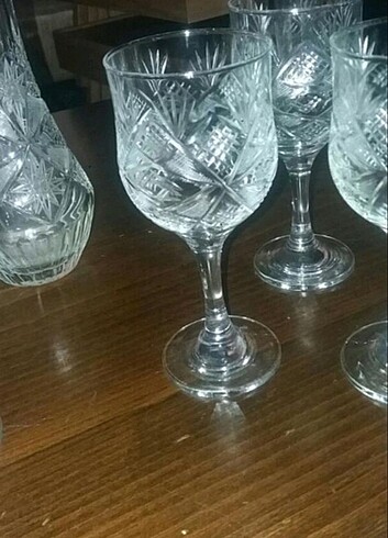 Beden Kristal kadeh ve sürahi