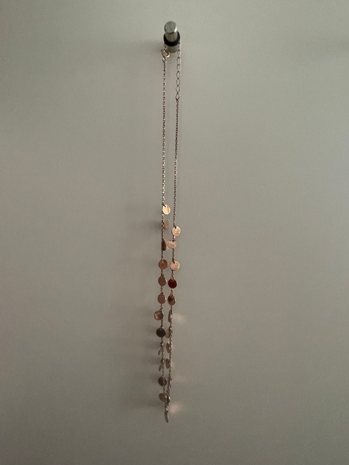 Minimalist Pul Detaylı Gümüş Kolye - Görsel 3