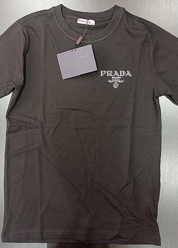 Prada milano tişört 