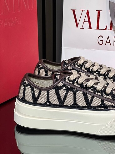 39 Beden Valentino