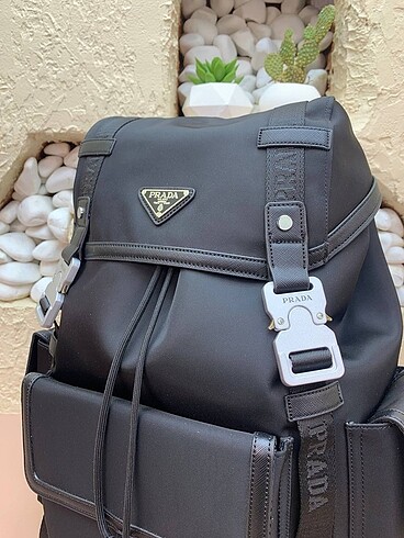  Beden Prada Backpack