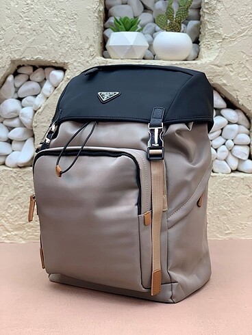 Prada Prada