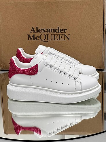 Alexander McQueen Alexander McQueen
