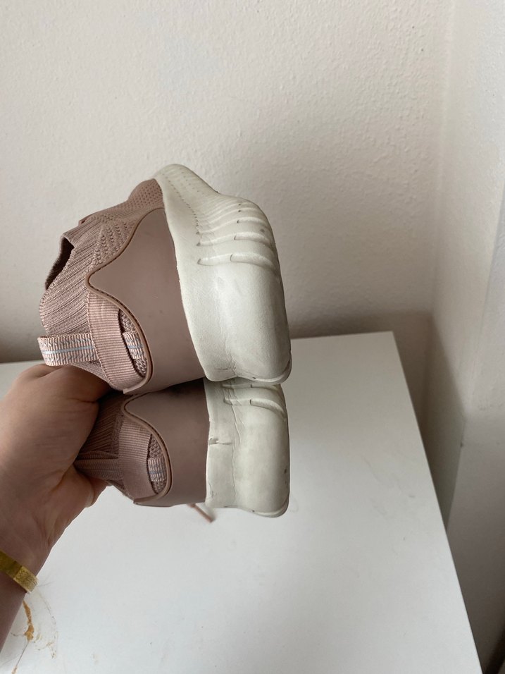 Bej Elastik Detaylı Kadın Spor Ayakkabı - Görsel 4