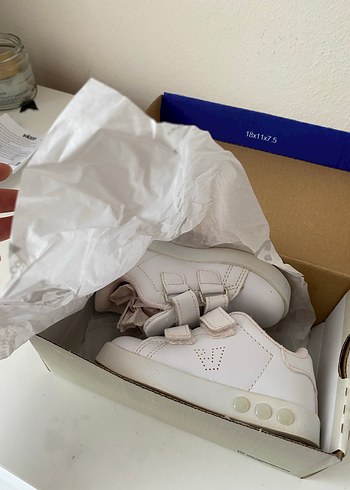 Vicco Kız Çocuk Beyaz Cırt Cırtlı Spor Ayakkabı - Görsel 8