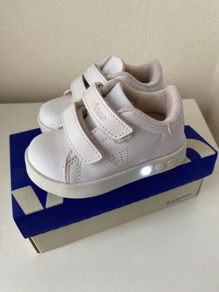 Vicco Kız Çocuk Beyaz Cırt Cırtlı Spor Ayakkabı - Görsel 4