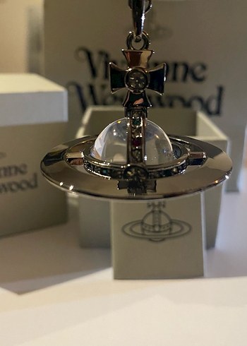 Vivienne Westwood Orb Kolye