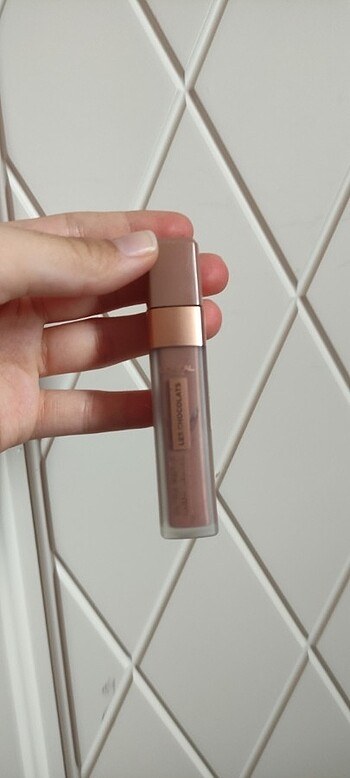 L'Oreal Paris Ultra Matte Ruj