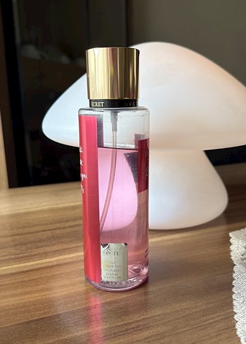 Victoria's Secret Romantic Kadın Parfümü 250 ml - Görsel 4