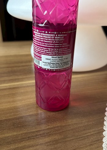 Bourbon Çilek Vanilya Kadın Parfümü 235 ml - Görsel 3