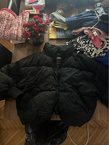 Zara şişme mont
