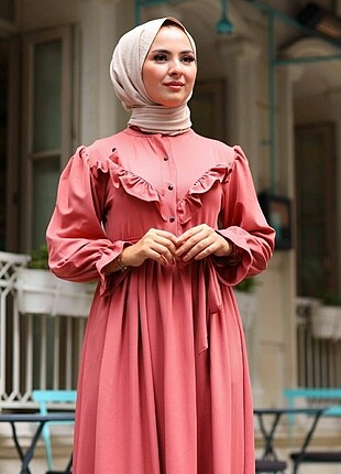 Elbisenin rengi gül kurusu