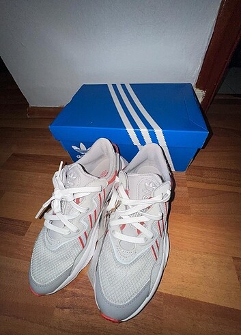 38 Beden çeşitli Renk Adidas ozweego 