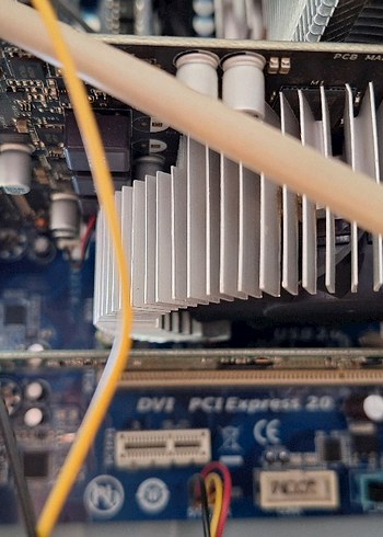 Oyun & render bilgisayari, 8 cekirdek intel 3470,gforce 1050+8gb - Görsel 9