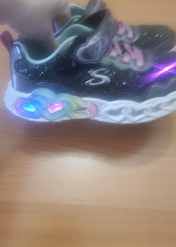 skechers kisa süreli giyildi.32 numar - Görsel 4