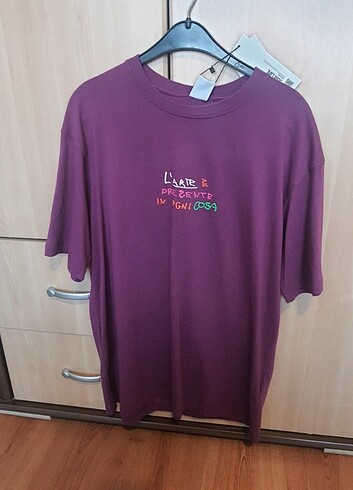 xl Beden Zara unisex xl orijinal thsirt.arkasi onu farklı desen