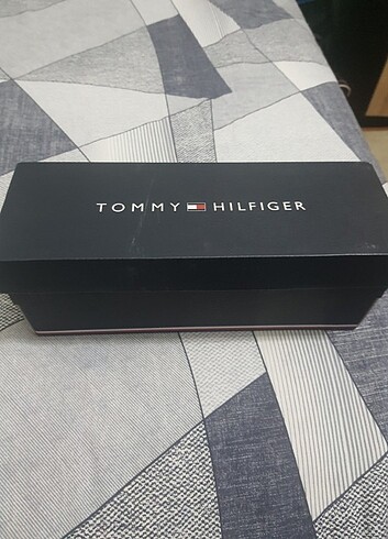 40 Beden Tommy hilfiger orijinal 40 numara terlik