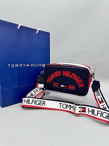 Tommy hilfiger lacivert askılı çanta