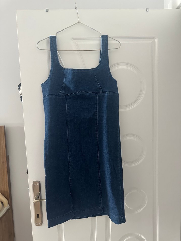 Koyu Mavi Elbise - Görsel 3