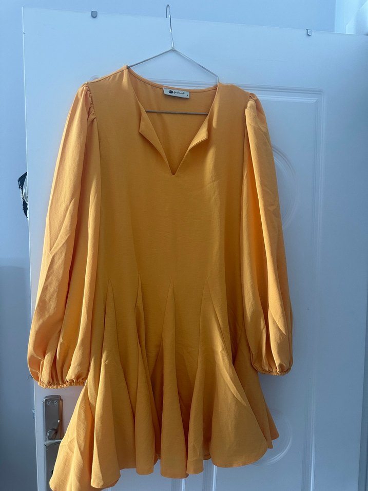 Sarı V Yaka Uzun Kollu Midi Elbise - Görsel 3