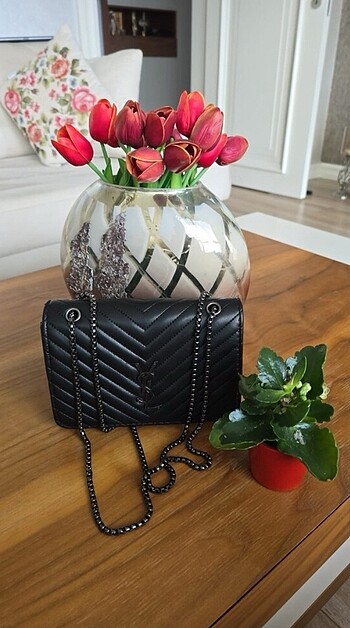 Ysl kol çantası